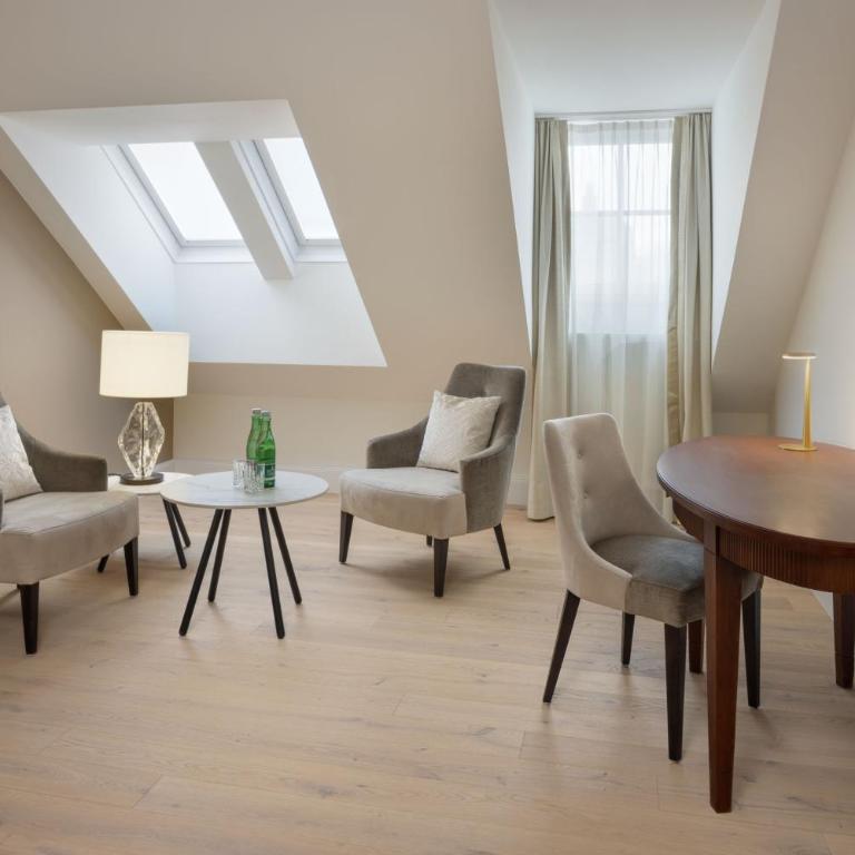 Arabella Jagdhof Resort am Fuschlsee, a Tribute Portfolio Hotel - Superior Zimmer mit Kingsize-Bett und Gartenblick - 2