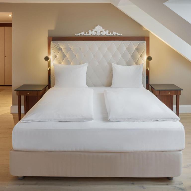 Arabella Jagdhof Resort am Fuschlsee, a Tribute Portfolio Hotel - Superior Suite mit Kingsize-Bett, Schlafsofa und Gartenblick - 3
