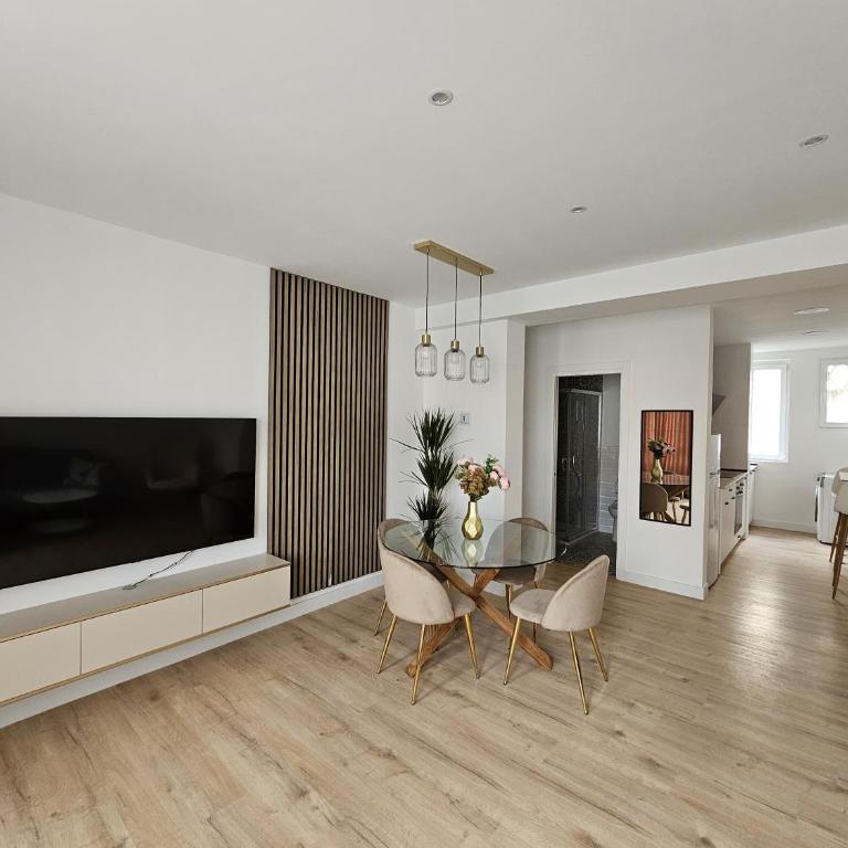 Regal Diamond Centro by Clabao - Apartamento de 2 dormitorios - 1