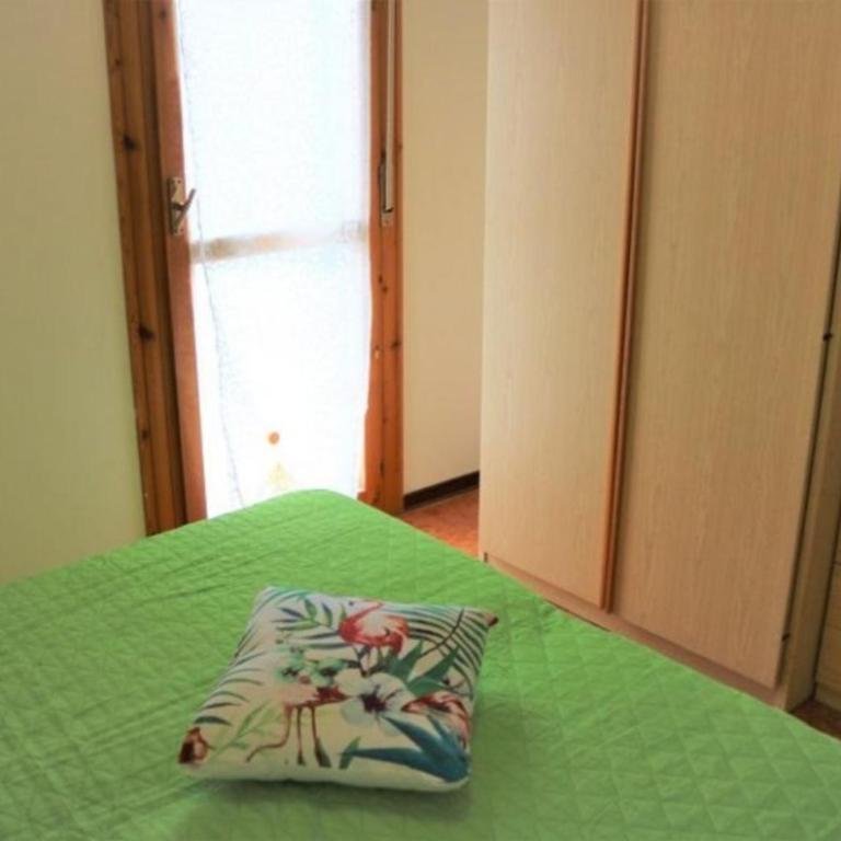 Colorful flat with sea view - Apartment - 12