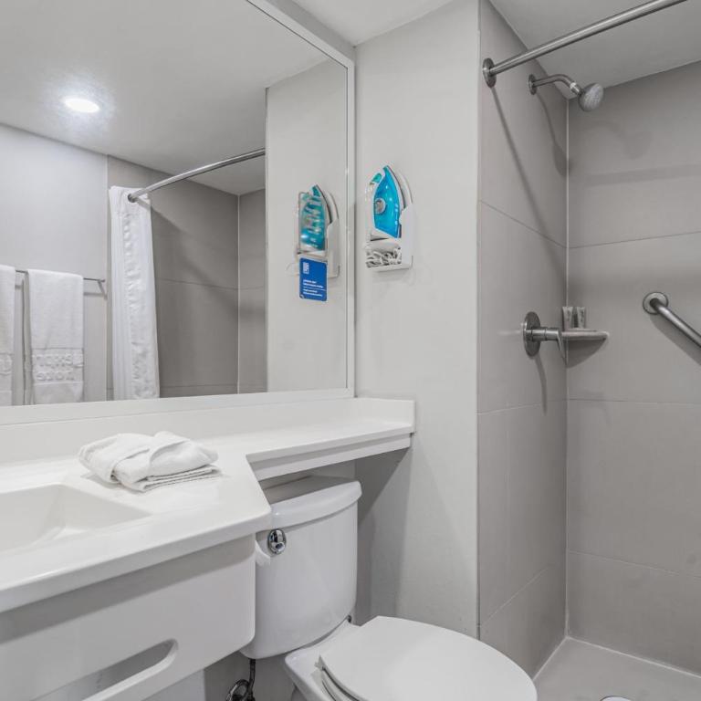 City Express by Marriott Queretaro Jurica - Superior Queen Room with Sofa Bed - 9