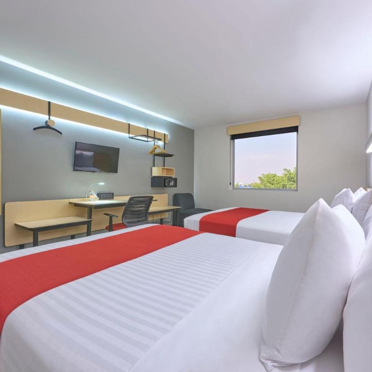 City Express by Marriott Ciudad de Mexico Aeropuerto - Queen Room with Two Queen Beds - 1