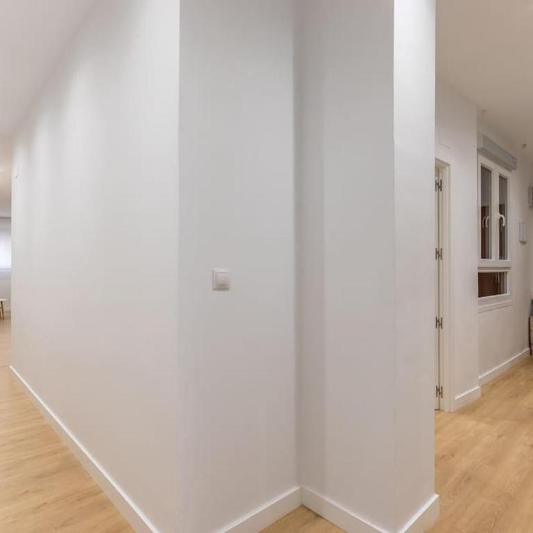 Gran apto a 5 min de casco viejo. Familias, grupos - Four-Bedroom Apartment - 13