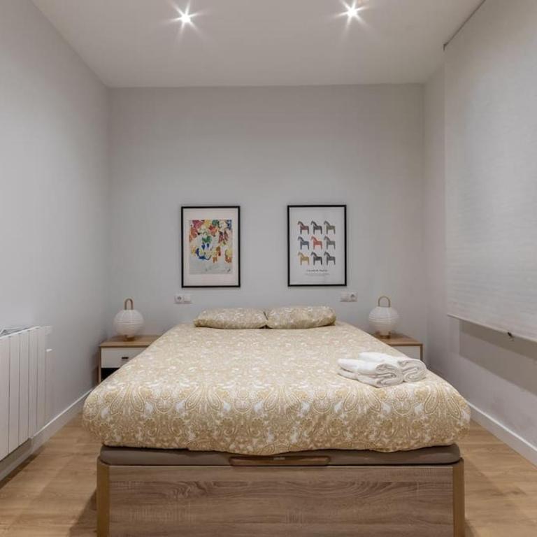 Gran apto a 5 min de casco viejo. Familias, grupos - Four-Bedroom Apartment - 31