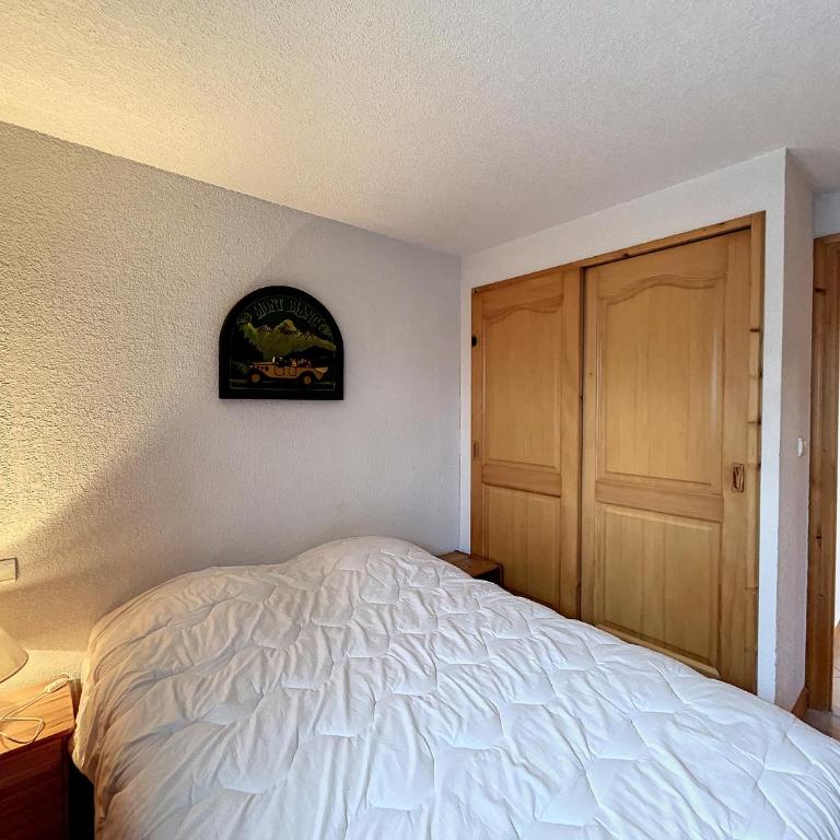 Charmant 3 pièces avec jardin, parking et proximité ski bus à 900m du village de Combloux - Appartement 2 Chambres - 5