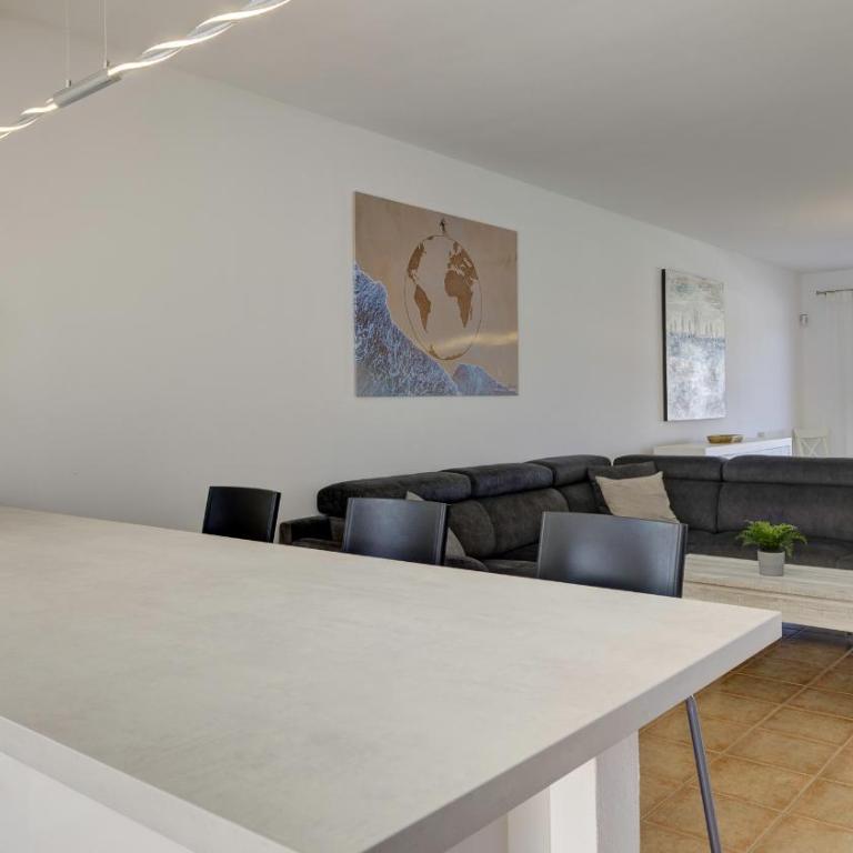 Luxury Villa Cindy - Three-Bedroom Villa - 44