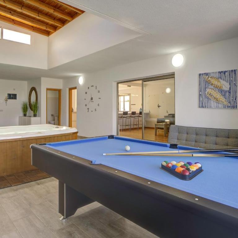 Luxury Villa Cindy - Three-Bedroom Villa - 33