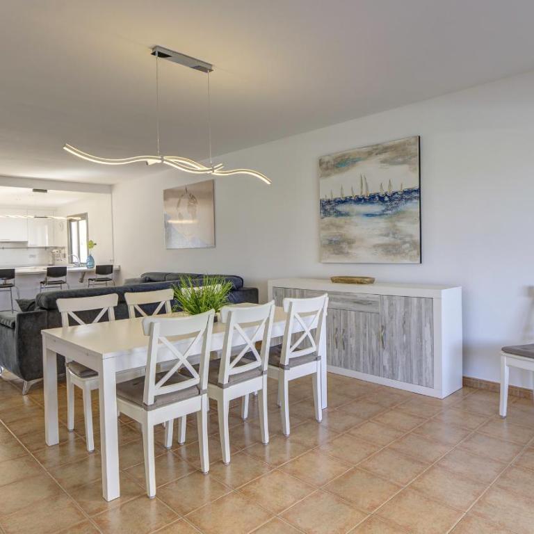 Luxury Villa Cindy - Three-Bedroom Villa - 47
