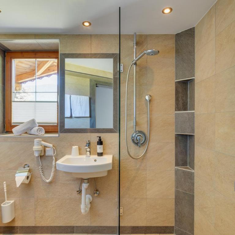 Apparthotel Talhof, Restaurant, Pool und Spa - Doppelzimmer mit Balkon - 4