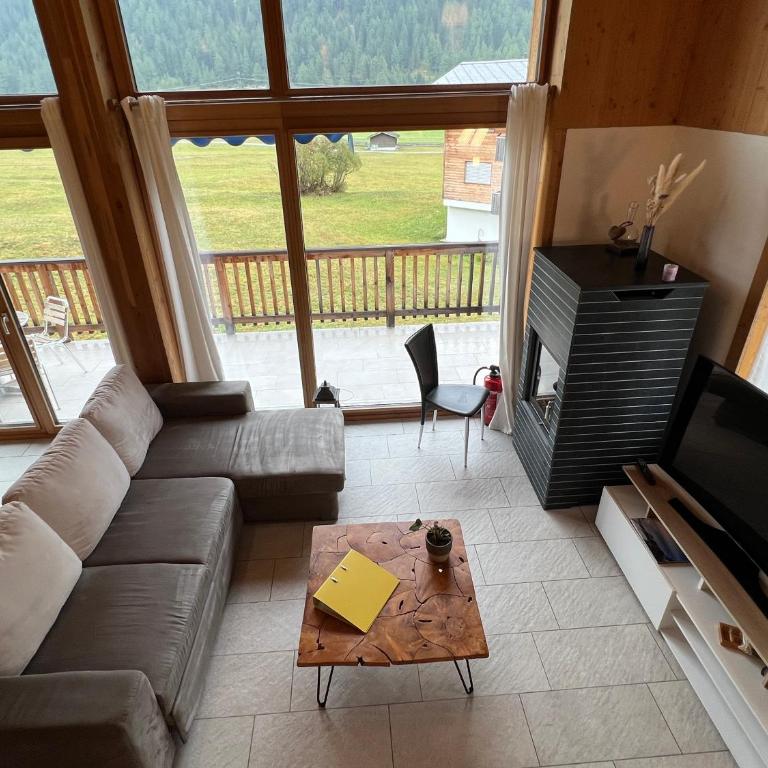 Chalet Breithorn- Perfect for Holiday with Amazing View! - Loft-Apartment B mit Whirlpool - 12
