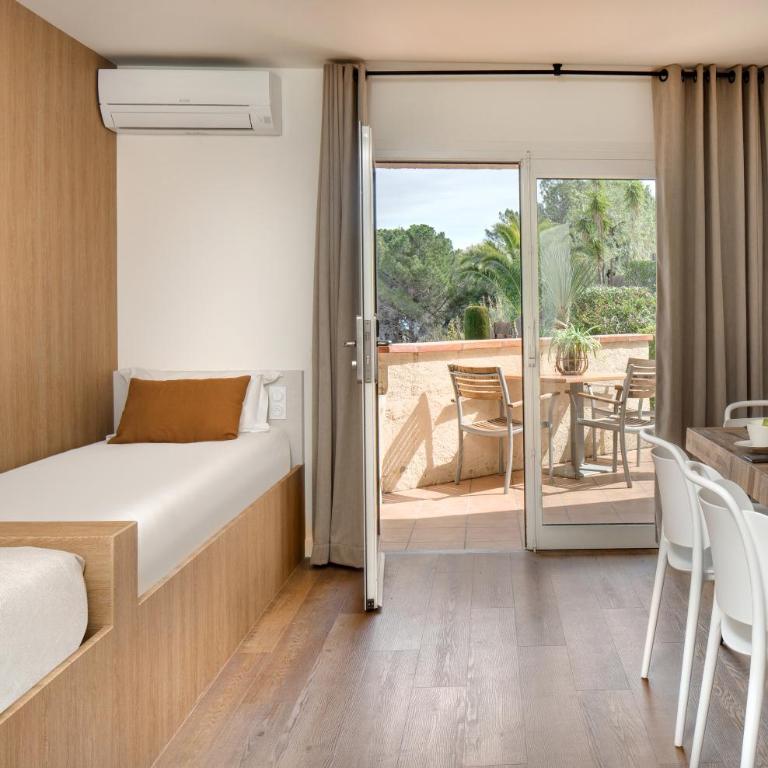 Hôtel & Spa Les Mouettes - Suite Junior - Vue sur Piscine - 5