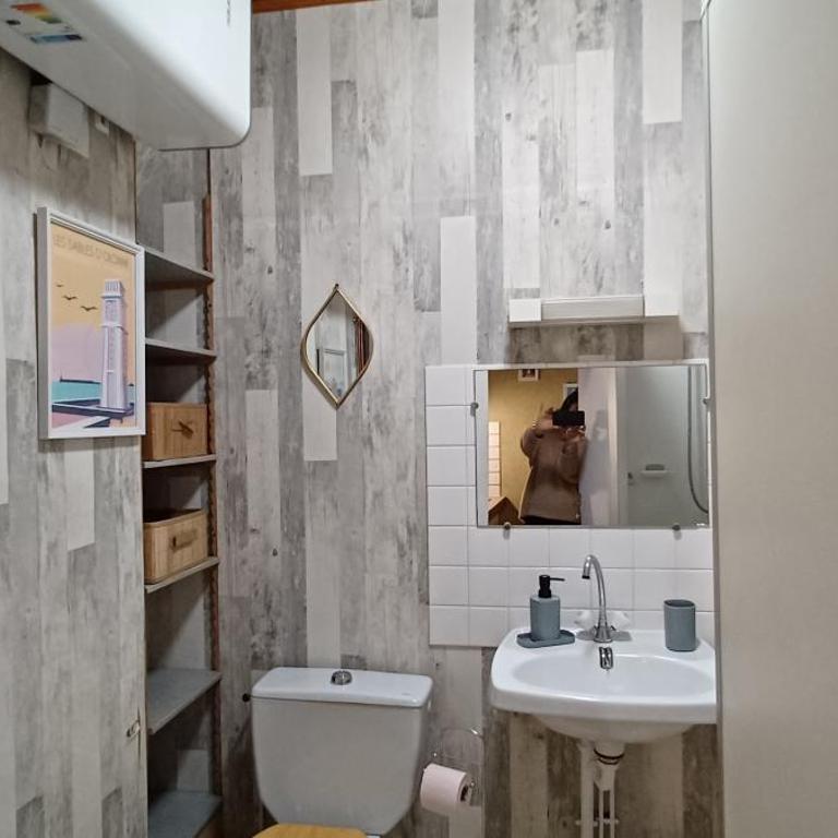 Studio hyper centre Les Sables - Apartamento de 1 dormitorio - 8