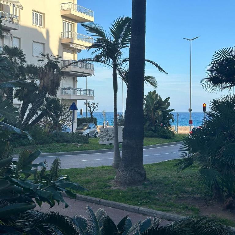 1 min to sea, Parking, AC, Terrace, 15 min Monaco - Appartement avec Terrasse - 22