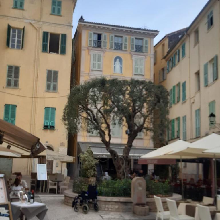 1 min to sea, Parking, AC, Terrace, 15 min Monaco - Appartement avec Terrasse - 50