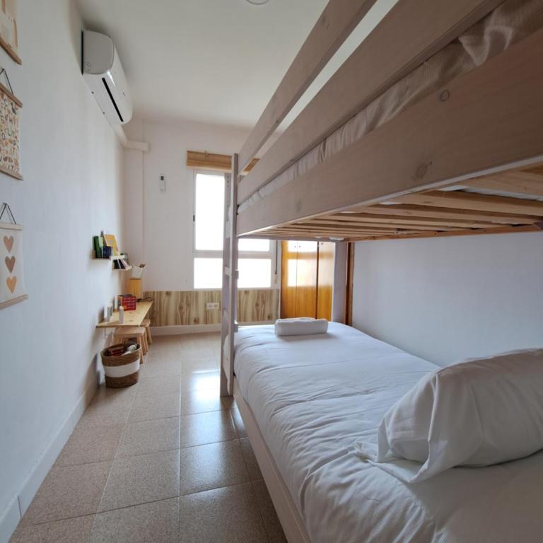 Ático primera línea de playa con vistas al Mar-Climatizado-Wifi-Parking-Solo familias - Apartamento de 3 dormitorios - 11