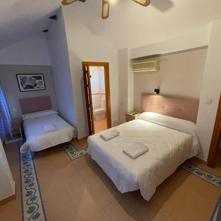 Sueños de Lorca Guest House - Double Room with Private Bathroom - 33