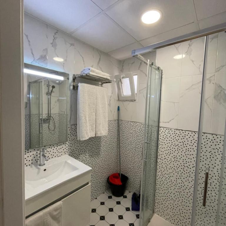 Apartamentos Pelicano - Estudio Estándar - 5