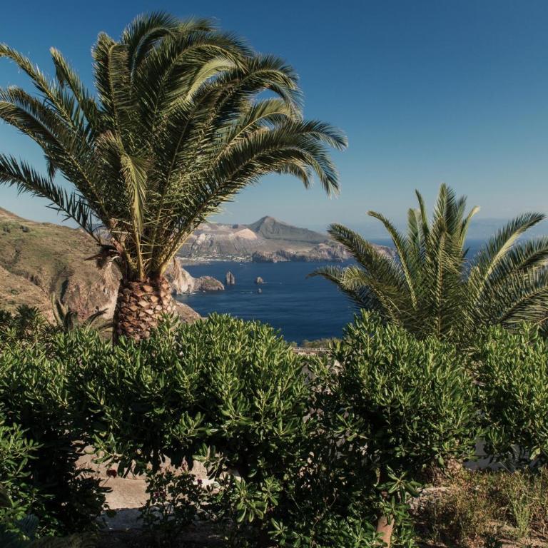 Case Quattrocchi - Giardino e Terrazzi con vista Panoramica sul Mare, Etna e Vulcano - Casa con 2 Camere da Letto - 35