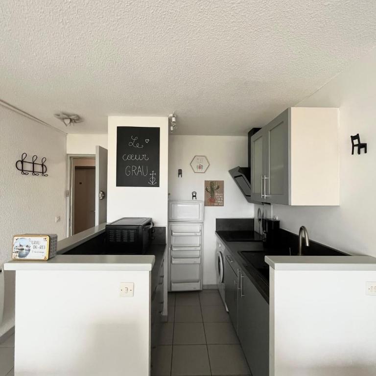 Appartement devant la mer + parking - Apartment mit 1 Schlafzimmer - 6