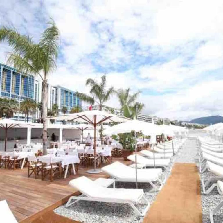 1 min to beach bedroom flat with 2 AC and parking in summer - Appartement 3 Chambres - 10