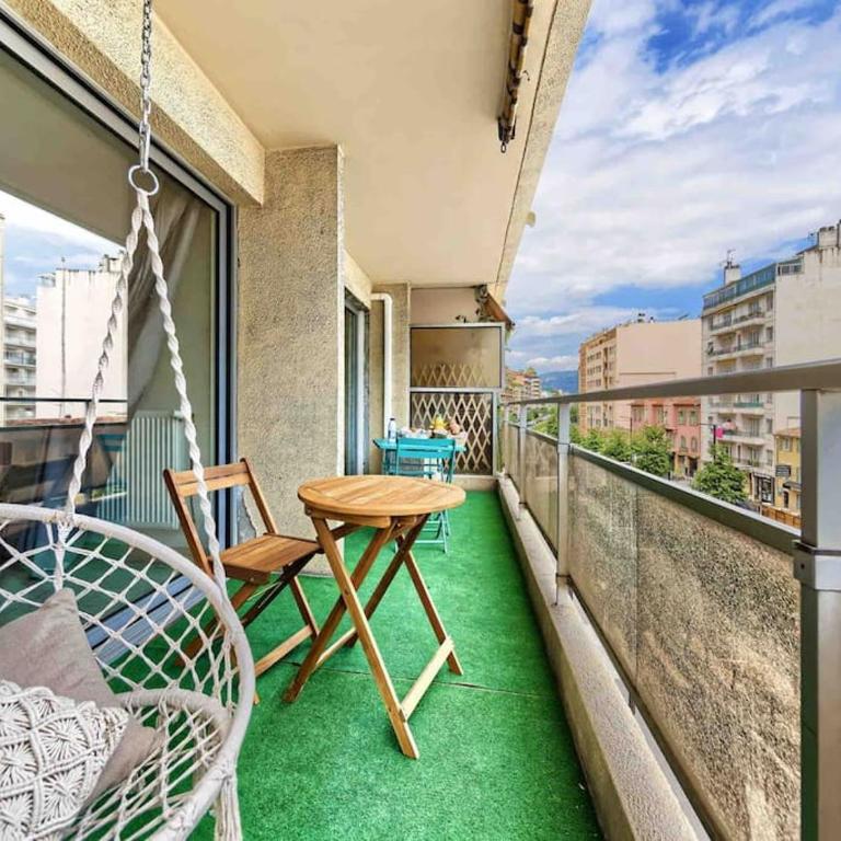 1 min to beach bedroom flat with 2 AC and parking in summer - Appartement 3 Chambres - 18