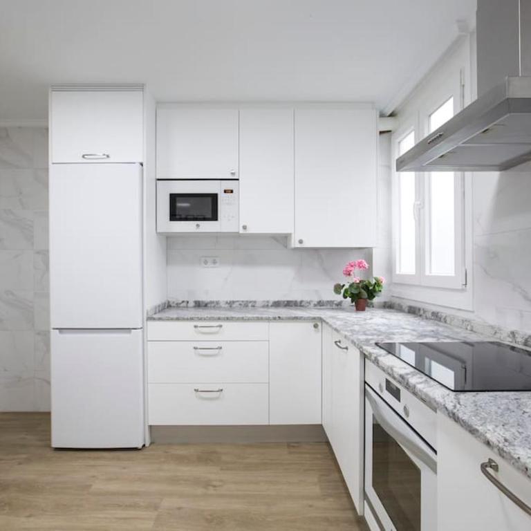 Alhóndiga Flat by Next Stop Bilbao - Two-Bedroom Apartment - 9