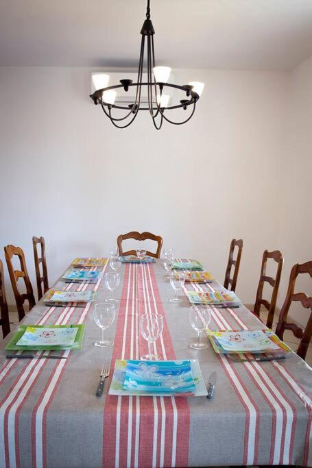 Maison familiale proche du lac - Maison 4 Chambres - 7