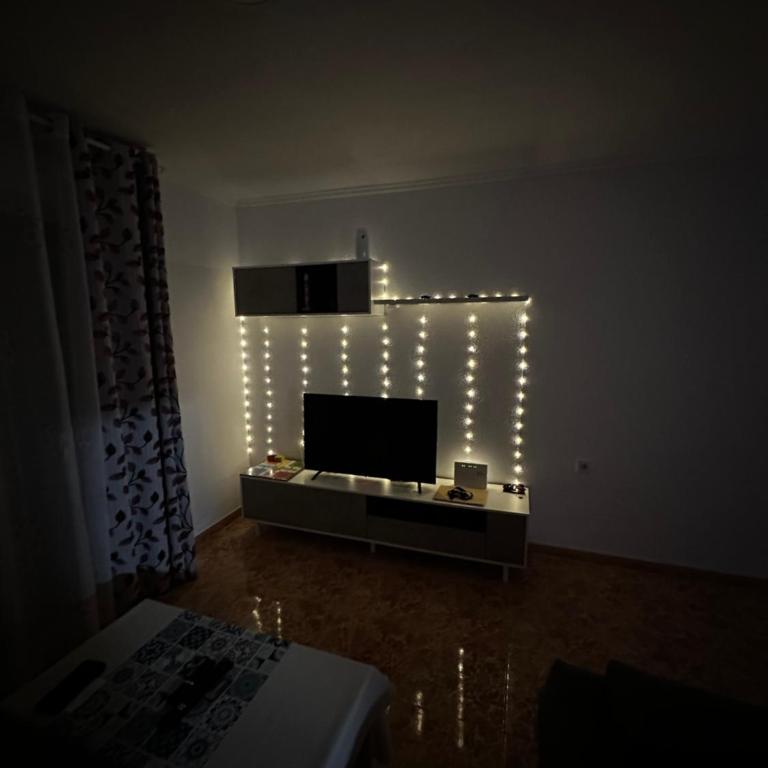 Nuki Beach - Two-Bedroom Apartment - 10