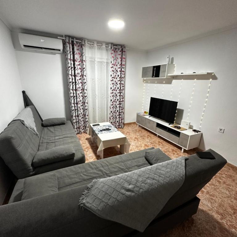 Nuki Beach - Two-Bedroom Apartment - 17