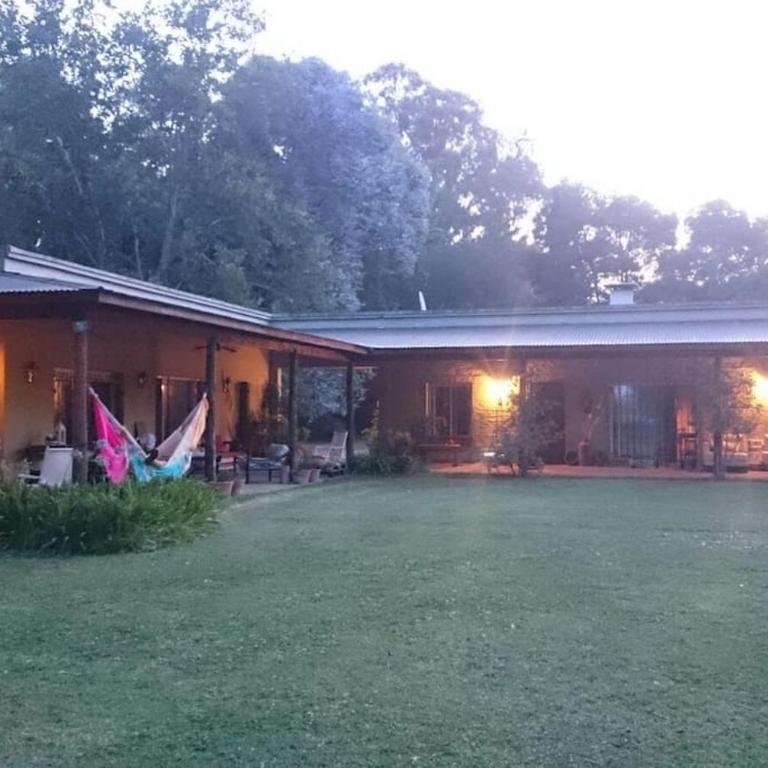 Casa de Campo El Ñandú con gran jardín y pileta - Casa de 3 dormitorios - 15
