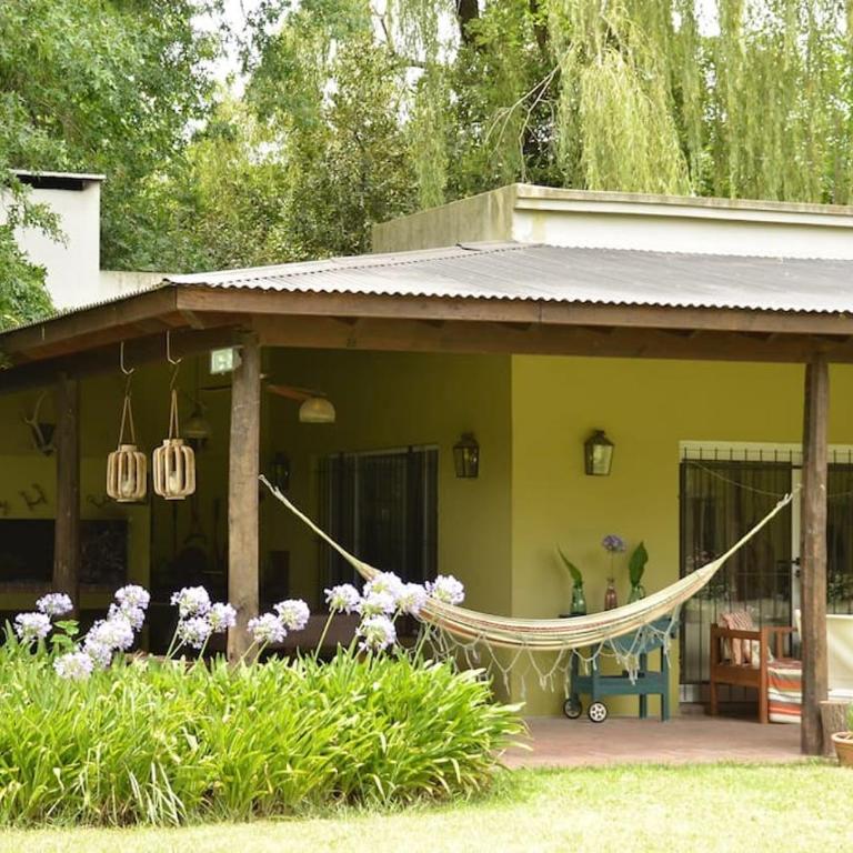 Casa de Campo El Ñandú con gran jardín y pileta - Casa de 3 dormitorios - 22