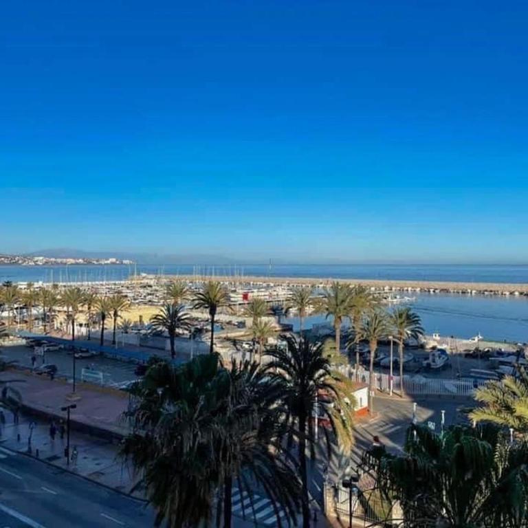 Front Line Apartment Paseo Maritimo 33 Perla 6 Fuengirola Malaga Spain - Apartamento de 1 dormitorio - 3