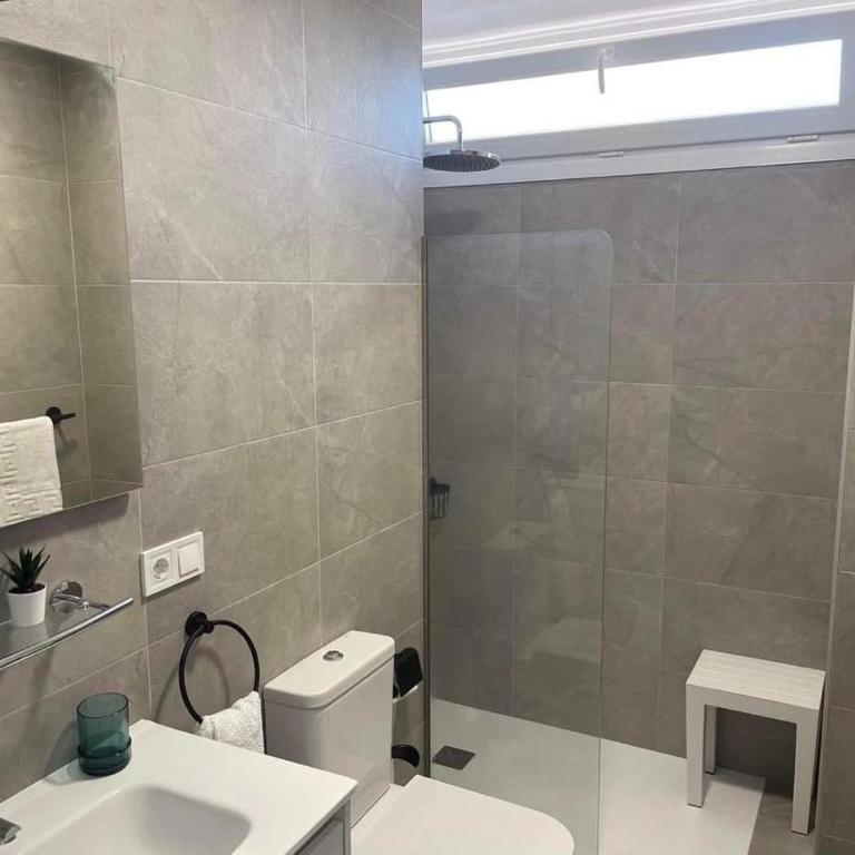 Front Line Apartment Paseo Maritimo 33 Perla 6 Fuengirola Malaga Spain - Apartamento de 1 dormitorio - 5