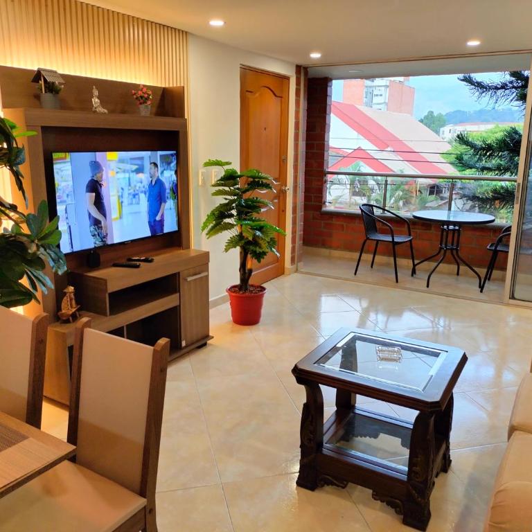 Exclusivo Apto lujoso central, sereno y cómodo - Apartamento de 3 dormitorios - 12
