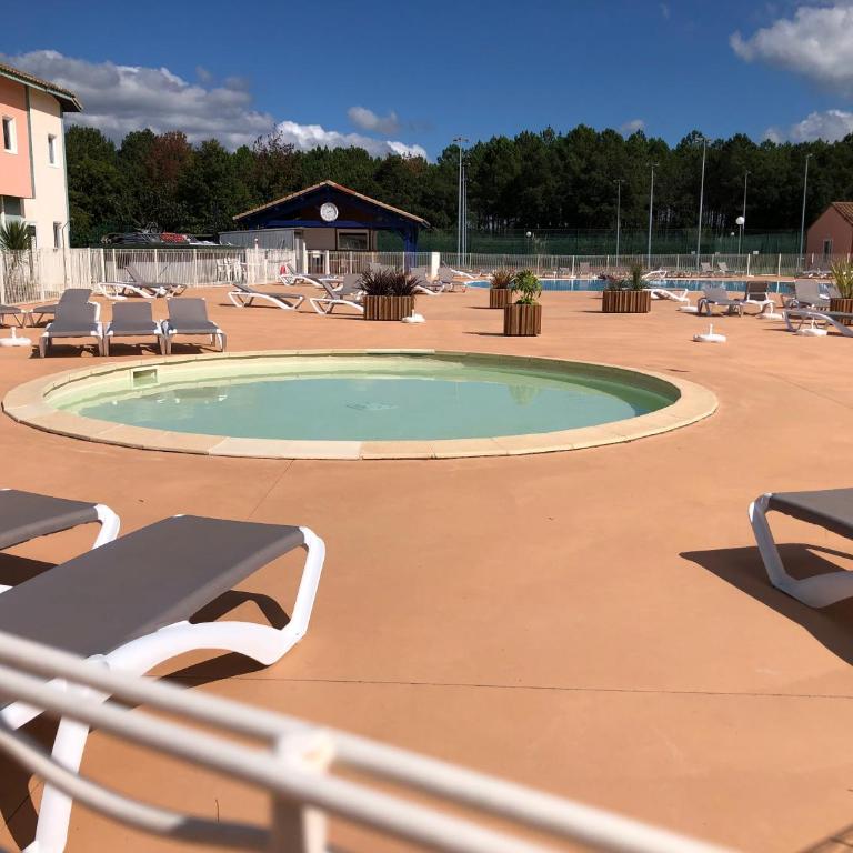 *Jolie maison proche plage et lac marin, avec piscine, tennis à Soustons Plage* - Maison 1 Chambre - 4