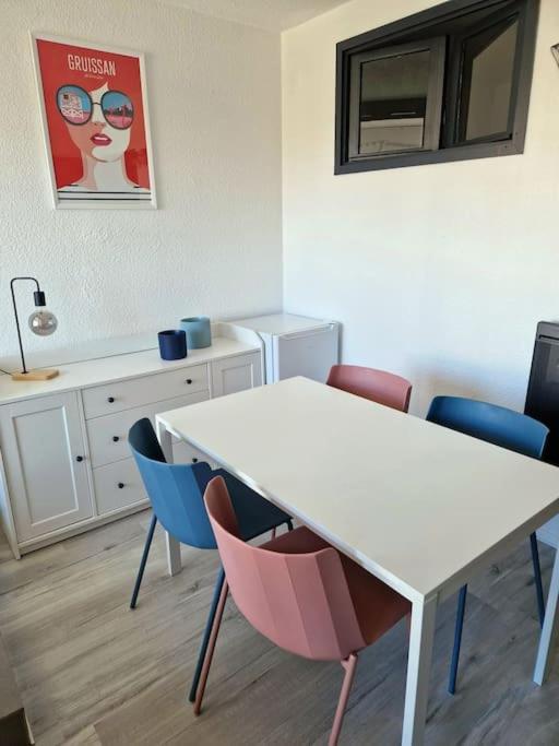 L'Escapade Gruissanaise, appartement 1 chambre, loggia, climatisation, wifi avec piscines de mi-mai à mi-septembre dans résidence - Appartement 1 Chambre - 19