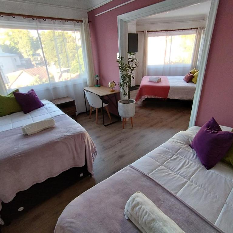 Hostal Casa Lhotse - Family Room with Private Bathroom - 2