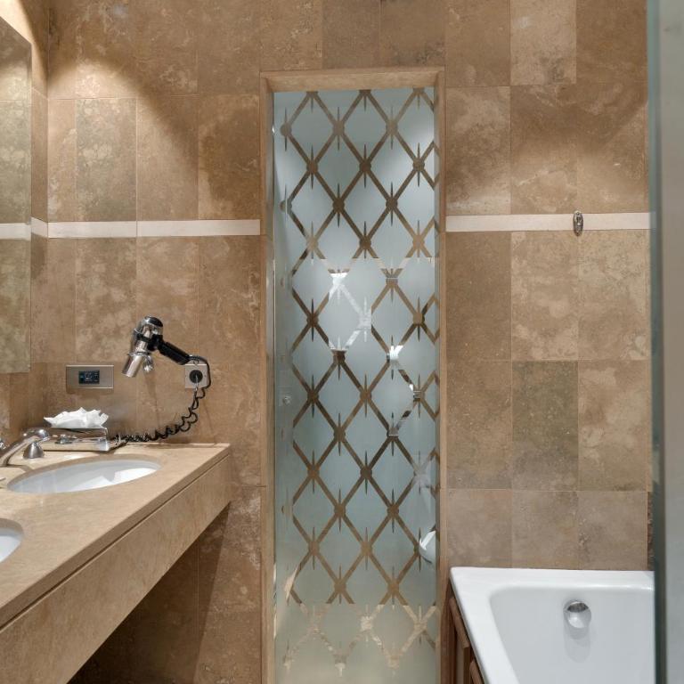 Hôtel du Château & Spa - Teritoria - Chambre Double Supérieure - 8