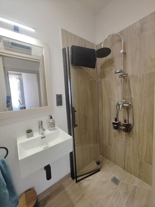Casa con alma - Three-Bedroom Apartment - 34
