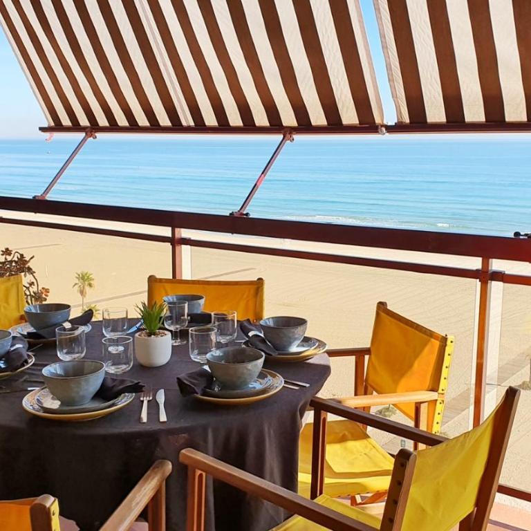 ALBATROS GANDIA - Alquiler solo Familias - Apartamento de 2 dormitorios - 2