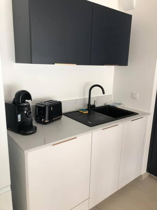 T2 - 1 ch - Garage privé - Balcon - 15 min du lac - Apartment mit 1 Schlafzimmer - 8