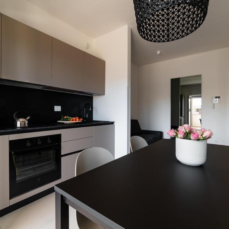 Moments by MONHOLIDAY - Two-Bedroom Apartment - 16