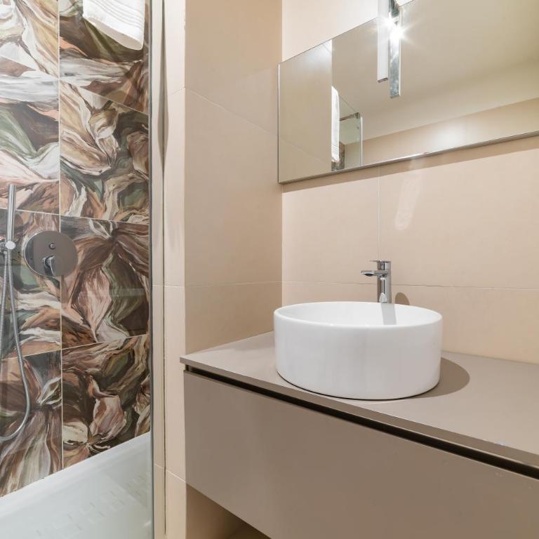 Moments by MONHOLIDAY - Two-Bedroom Apartment - 13