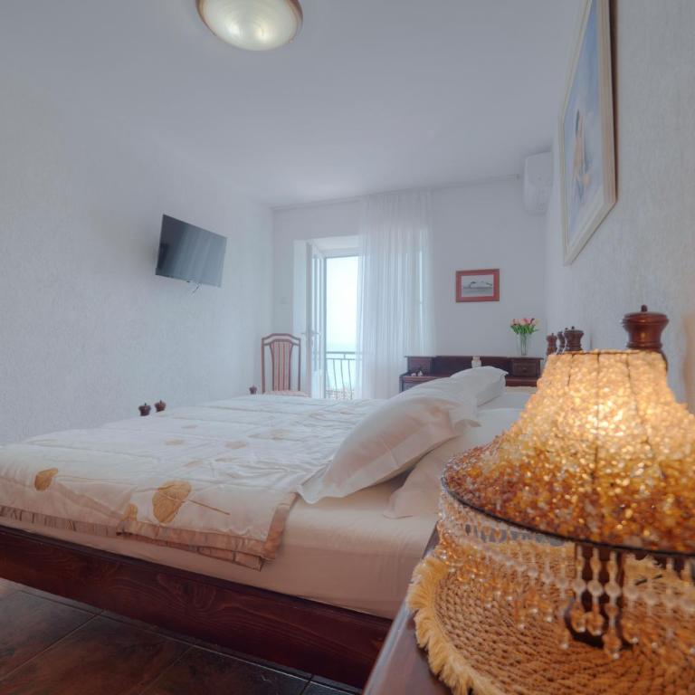 Casa Pastrovici del Mare - Three-Bedroom Villa - 14