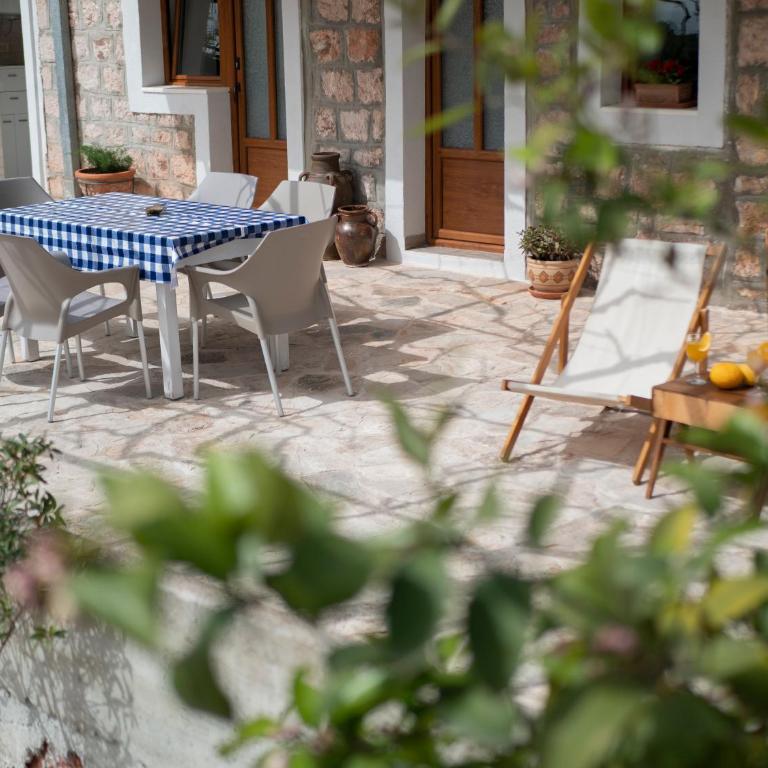 Casa Pastrovici del Mare - Three-Bedroom Villa - 35