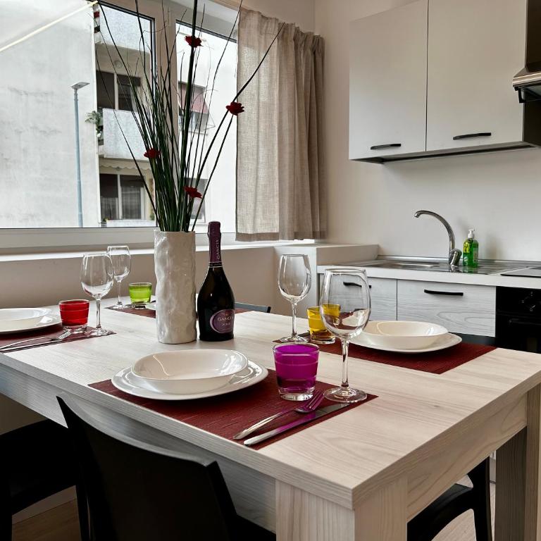 Luxury Urban Oasis Apartment in center Of Udine - Appartamento con 2 Camere da Letto - 4
