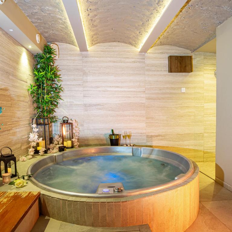 VENUS Apartment with jacuzzi and sauna - City Center - Superior Apartman sa Saunom - 27