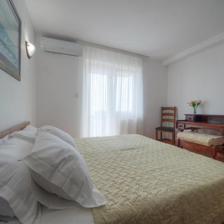 Casa Pastrovici del Mare - Three-Bedroom Villa - 69