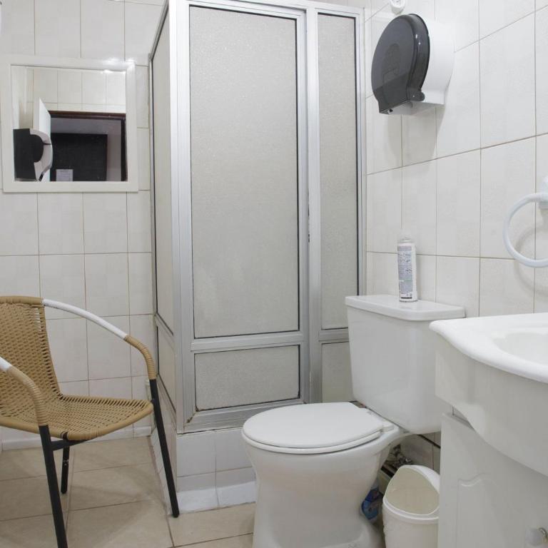 Sandy Point Hostal - Large Double Room - 3