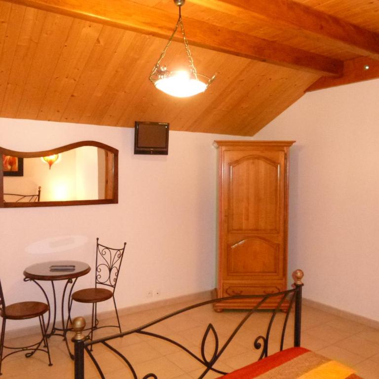 Ferme Auberge du Bessard - Chambre Double - 2